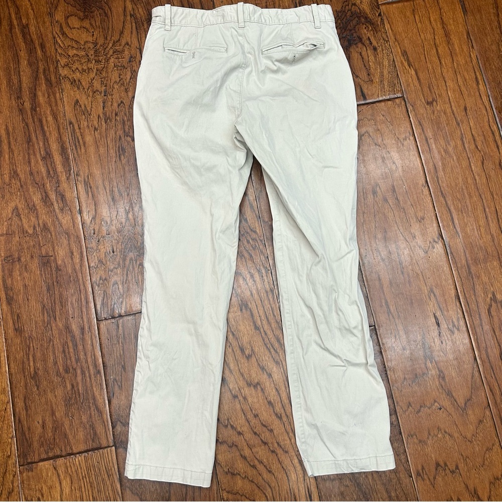 Banana Republic Men's Aiden Chino pant - Picture 2 of 6